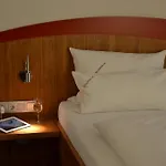 Komforthotel Butjadinger Tor Hotel 4*