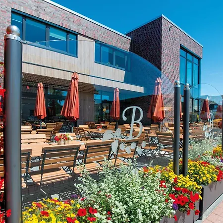 Hotel Komforthotel Butjadinger Tor 4*
