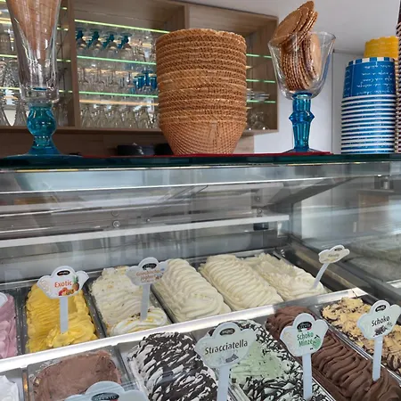 Komforthotel Butjadinger Tor 4*