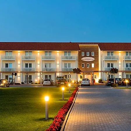 Hotel Komforthotel Butjadinger Tor 4*